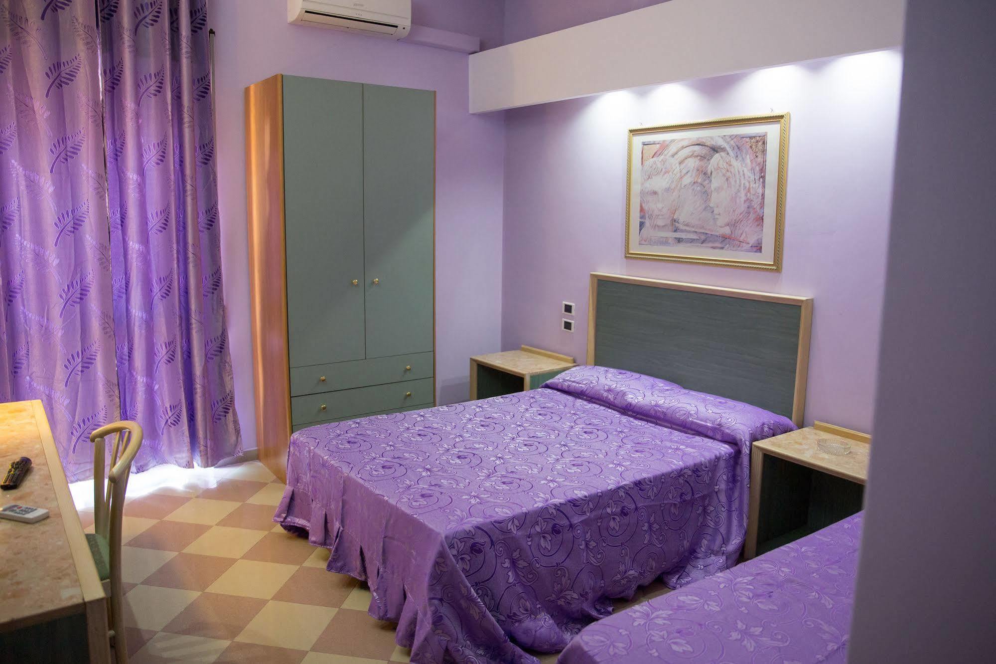 Maximo Hotel Тиволи Екстериор снимка